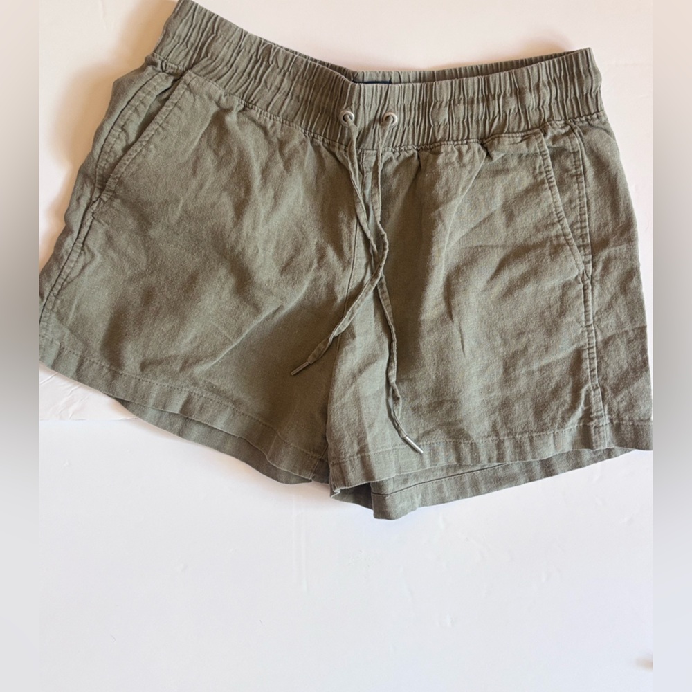 GAP Olive Green Elastic Waist Shorts Sz Small Like New Womens